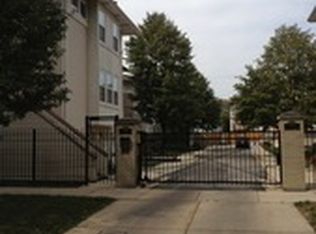 6152 S Greenwood Ave #B, Chicago, IL 60637
