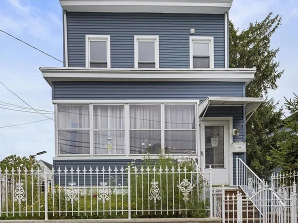 209 Danforth Avenue image 15 of 15