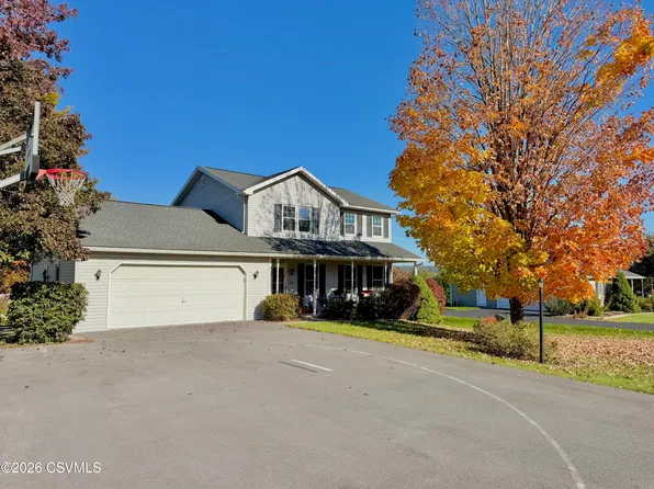 12 Meadowview Dr, Selinsgrove, PA 17870