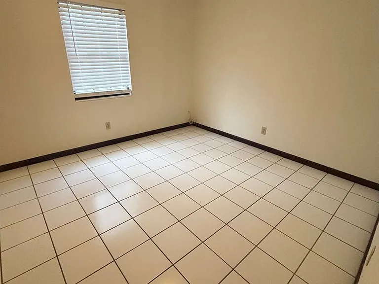 1230 Alachua Ave — Photo 4