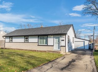 547 Westgate Dr, Aurora, IL