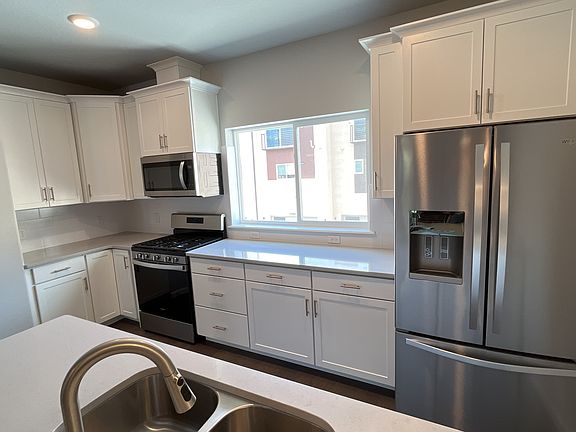 16_st_elmo_d_05122023