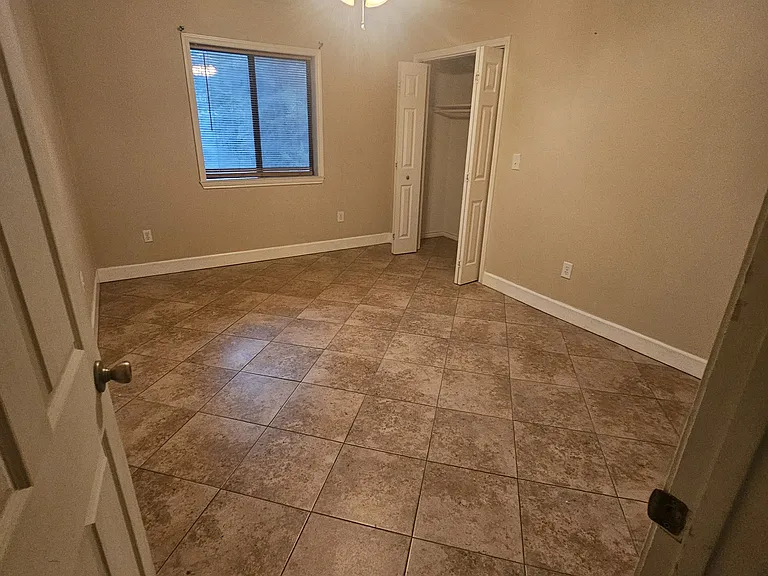 104 Meadow Brook Ln — Photo 4