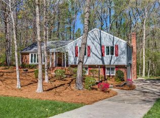 4417 Oakcliffe Rd, Greensboro, NC 27406