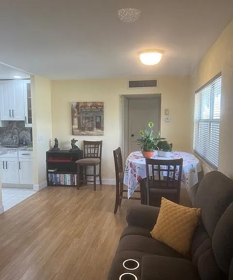 711 Monaco Pl #O — Photo 4