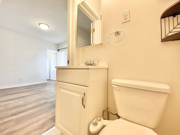 3rd image of 2116-2118 E Cesar E Chavez Ave #4