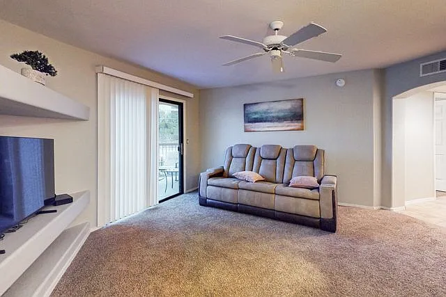 16631 E El Lago Blvd — Photo 3