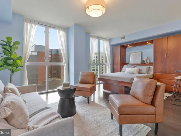 1025 1st St SE APT 907, Washington, DC 20003