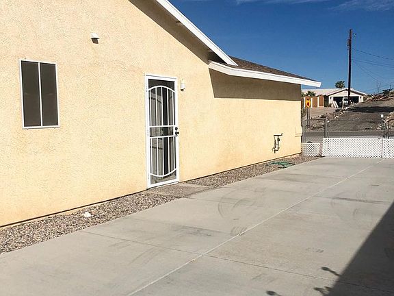 5th image of 3230 Dolphin Dr
