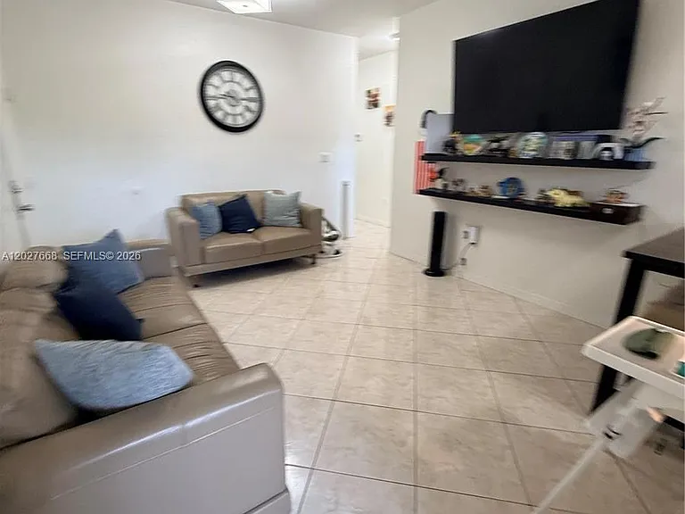 340 E 5th St #202 — Photo 6