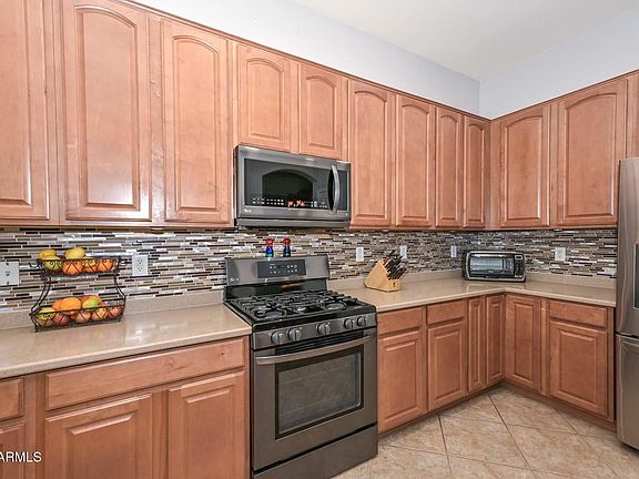 3rd image of 4306 W SUMMERSIDE Road