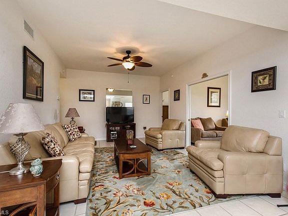 4th image of 800 Diamond Cir #5A-807