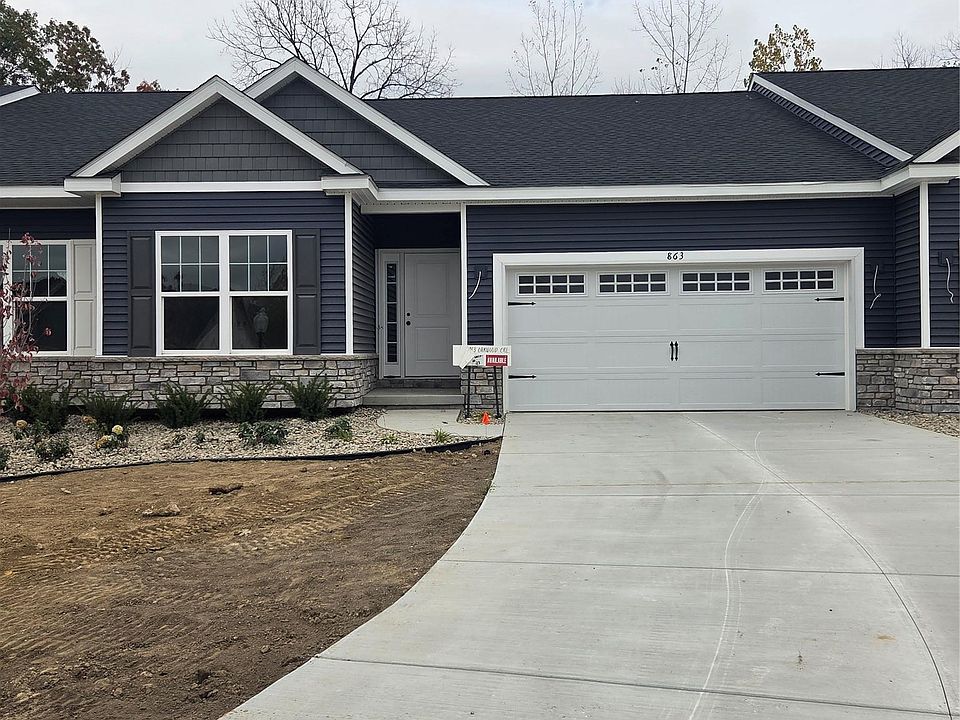 1st image of 863 Oakwood Cir #23