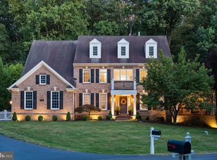 11685 Heinz Ct, Oakton, VA 22124