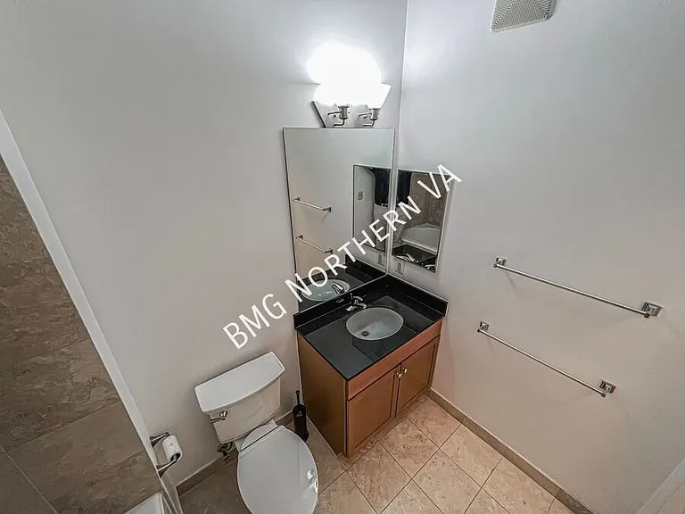 309 Holland Ln #105 — Photo 25
