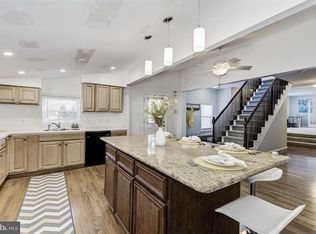 896 Centerton Rd, Mount Laurel, NJ 08054