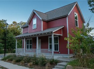 313 E 10th St, Fayetteville, AR 72701