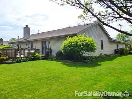 5th image of 40 Brittany Dr