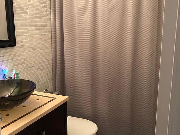 3rd image of 3550 N Lake Shore Dr APT 322