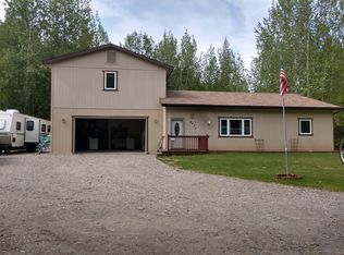 2433 Mission Rd, North Pole, AK 99705