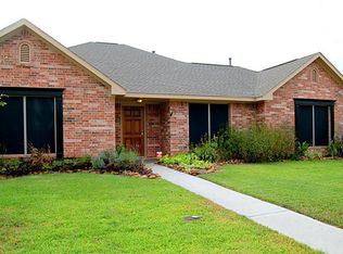 2172 Santa Cruz Ln, League City, TX 77573