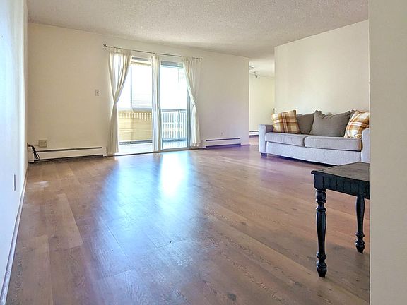 2nd image of 3465 S Poplar #3465 S Pop