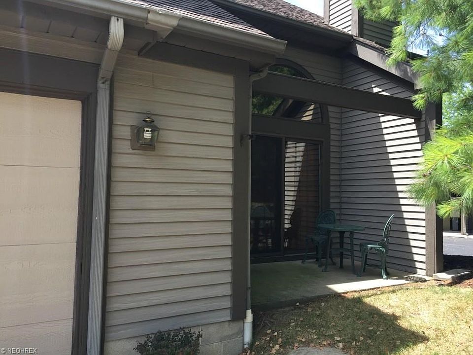 1st image of 3870 North Park Unit 3