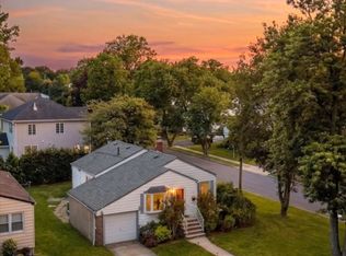 330 Isabella Ave, Staten Island, NY 10306