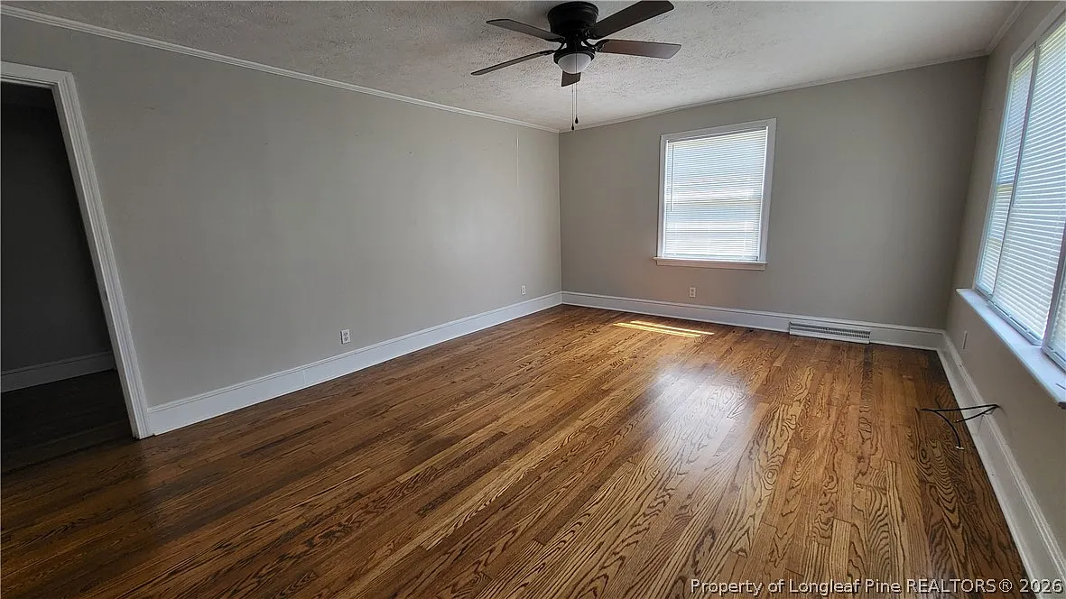 2 bed, 1.5 bath, $1,100 — Photo 2