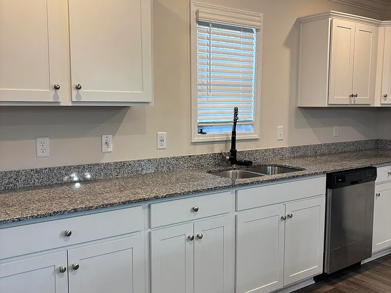 335 Niblick Dr — Photo 17