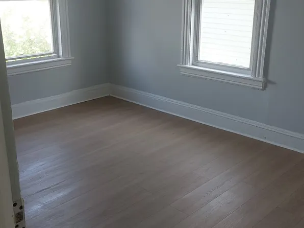 88 6th St, Bridgeport, CT