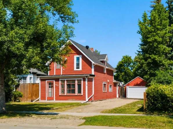 432 S Centre Ave NE, Airdrie, AB T4B 1H3