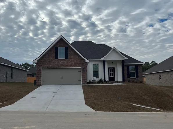 2739 Louis Cir, Crestview, FL 32536