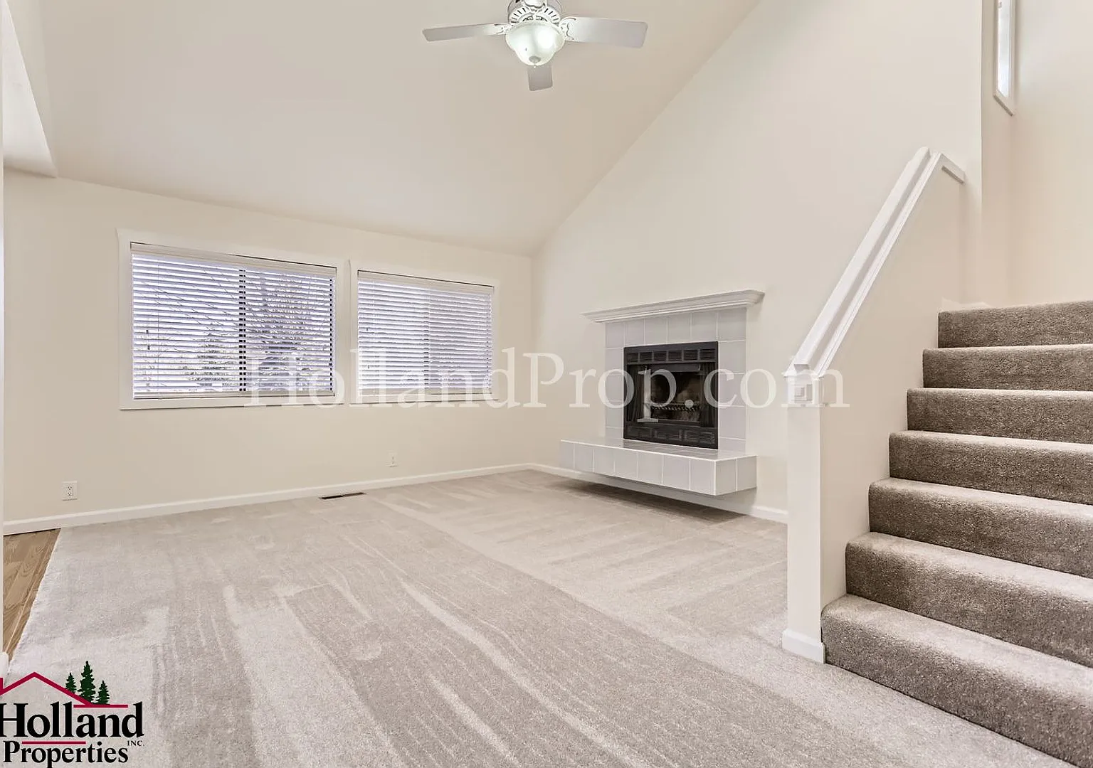 Beautiful 3 bedroom home with A/C in Beaverton — Photo 4
