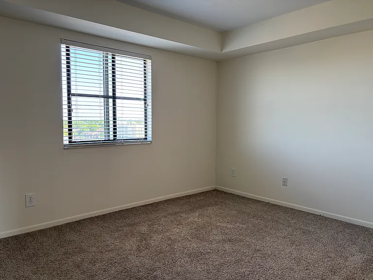 River Place Luxury Apartments — Photo 72