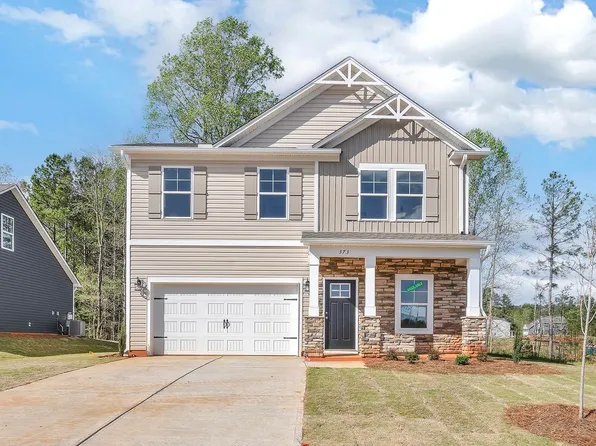 373 E Pyrenees Dr, Wellford, SC 29385