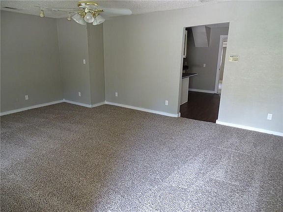 3rd image of 1101 N Wilhite St