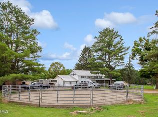 420 Caverns Rd, Howes Cave, NY 12092