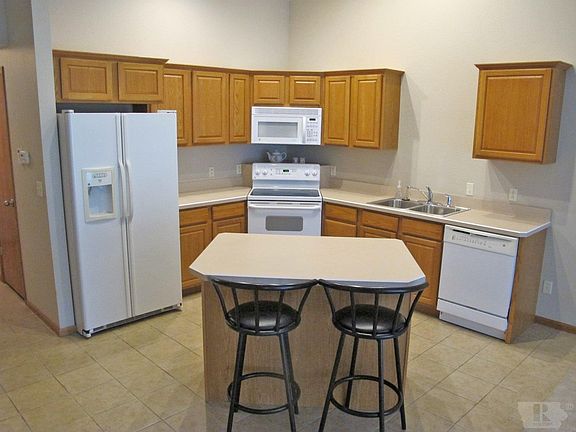 4th image of 707 Laurel St #6