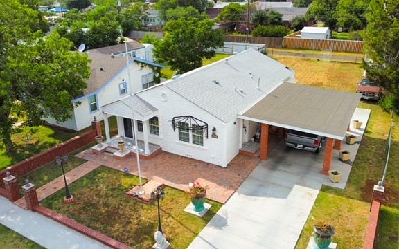 4th image of 912 W 19th St