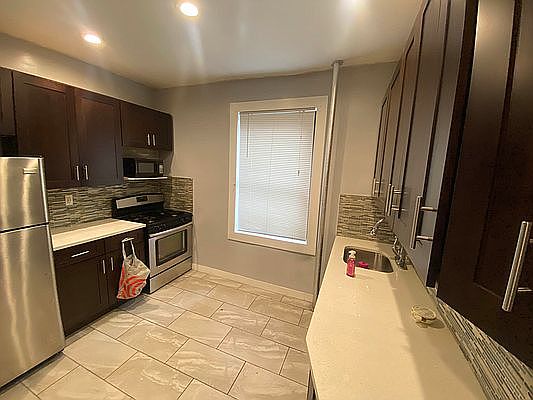 2nd image of 3225 Grand Concourse #D31