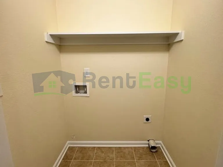 8019 Keene Rd — Photo 30
