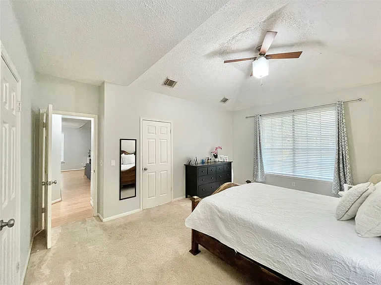7 Windledge Pl — Photo 26
