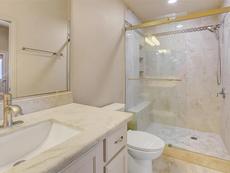 10006 Autumn Lake Trl — Photo 14