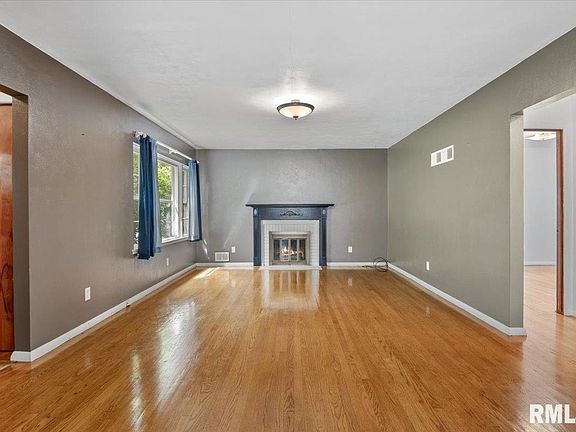 5th image of 2536 S Walnut St