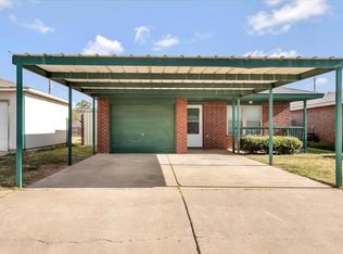 704 80th St, Lubbock, TX 79404