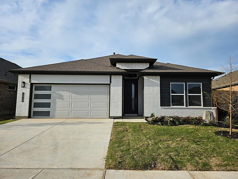 Modern Elevation with Painted Bricks