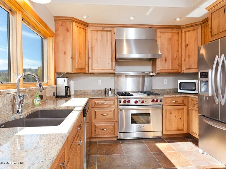 4100 S Wilson Rd — Photo 2