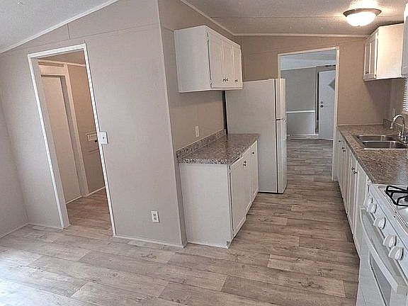 3rd image of 7631 Dallas Hwy #D035
