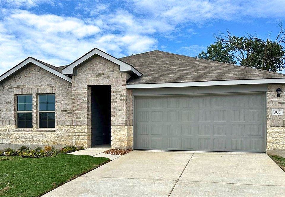1st image of 303 Rockbridge Dr